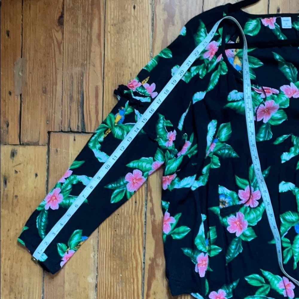 Old Navy Womens XL Black Tropical Floral Tassel Tie Ruffle Babydoll Blouse Top - Picture 8 of 10